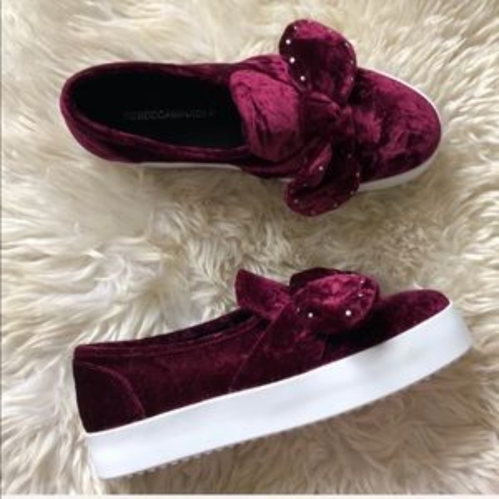 Rebecca Minkoff Red Velvet Stacey Sneaker SZ 7